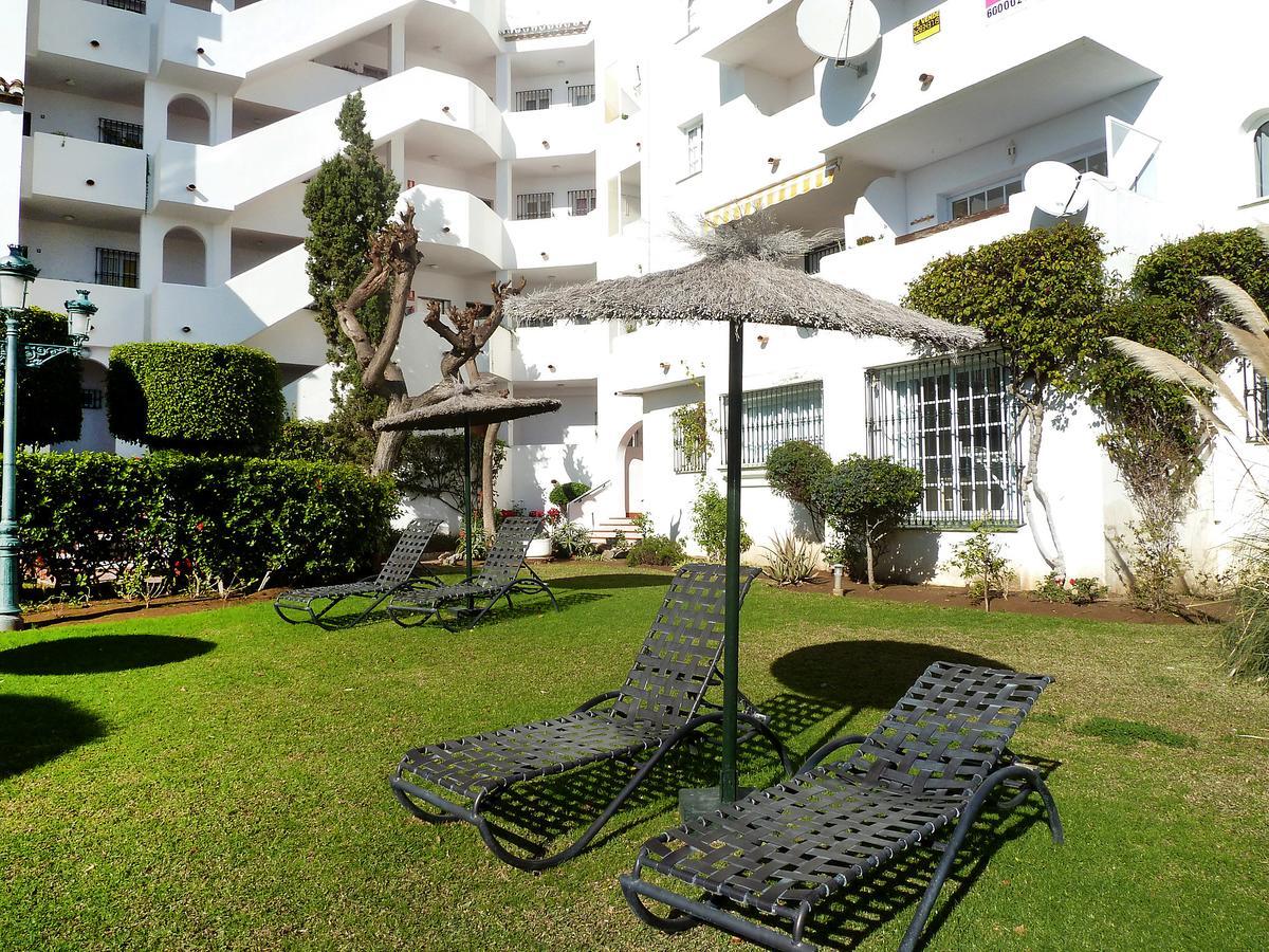 Apartamentos Pueblo Quinta بينالماذينا المظهر الخارجي الصورة