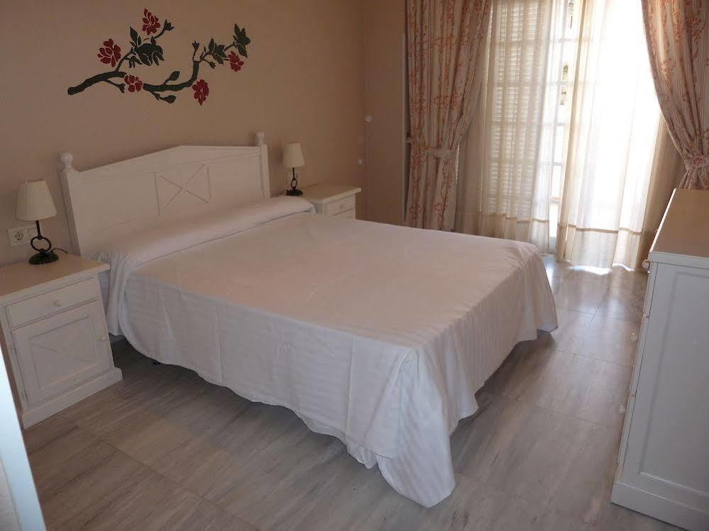 Apartamentos Pueblo Quinta بينالماذينا المظهر الخارجي الصورة