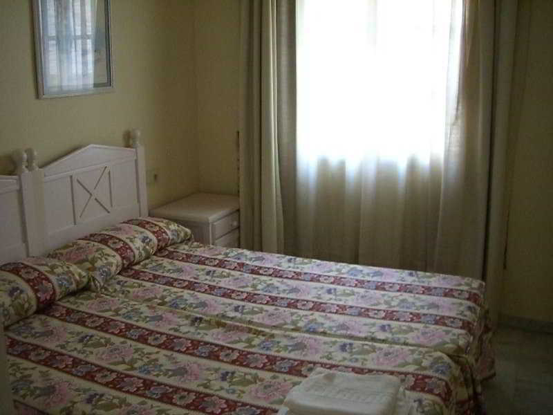 Apartamentos Pueblo Quinta بينالماذينا المظهر الخارجي الصورة